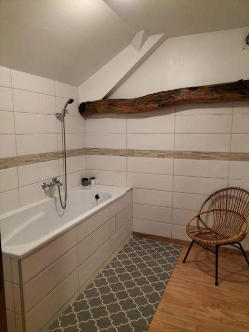 Gite La Dame Au Lit Gite A La Ferme Momignies Екстериор снимка