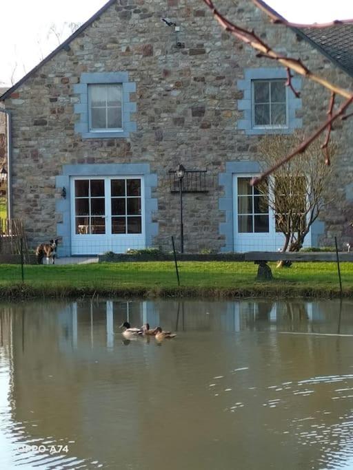 Gite La Dame Au Lit Gite A La Ferme Momignies Екстериор снимка