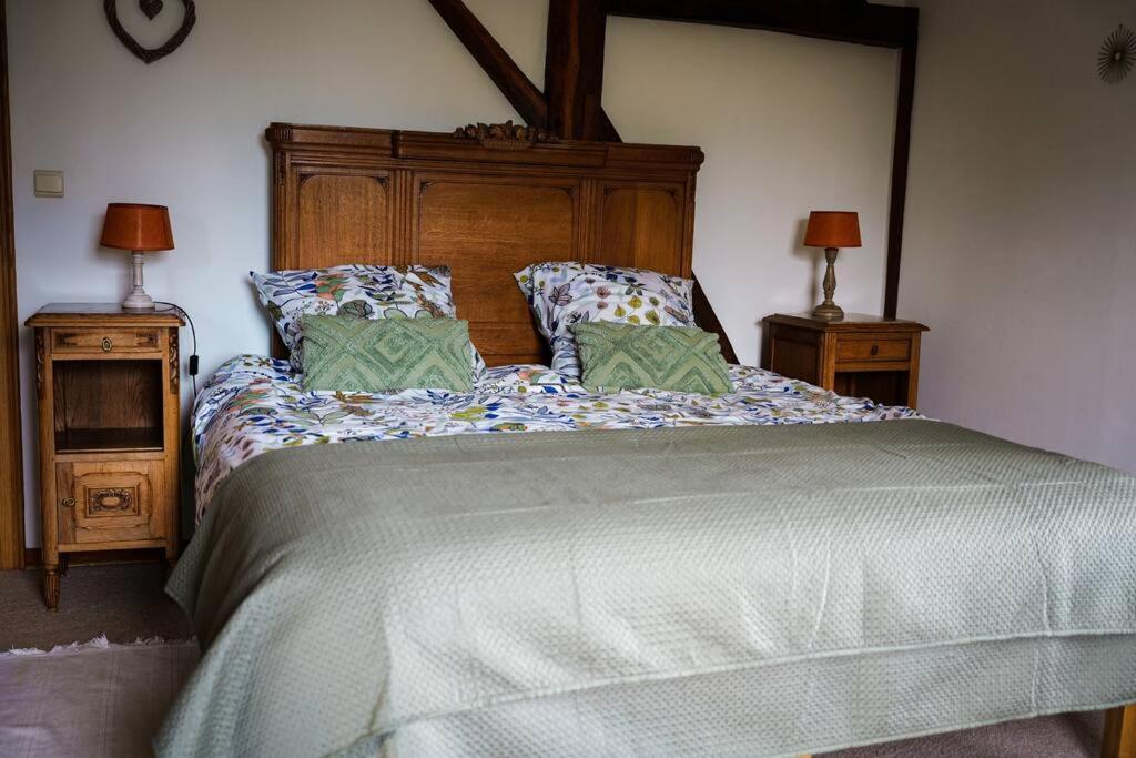 Gite La Dame Au Lit Gite A La Ferme Momignies Екстериор снимка